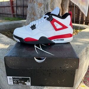 Air Jordan 4 Retro